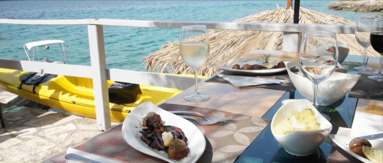Holiday Home Sunny Side Vela Luka Ngoại thất bức ảnh