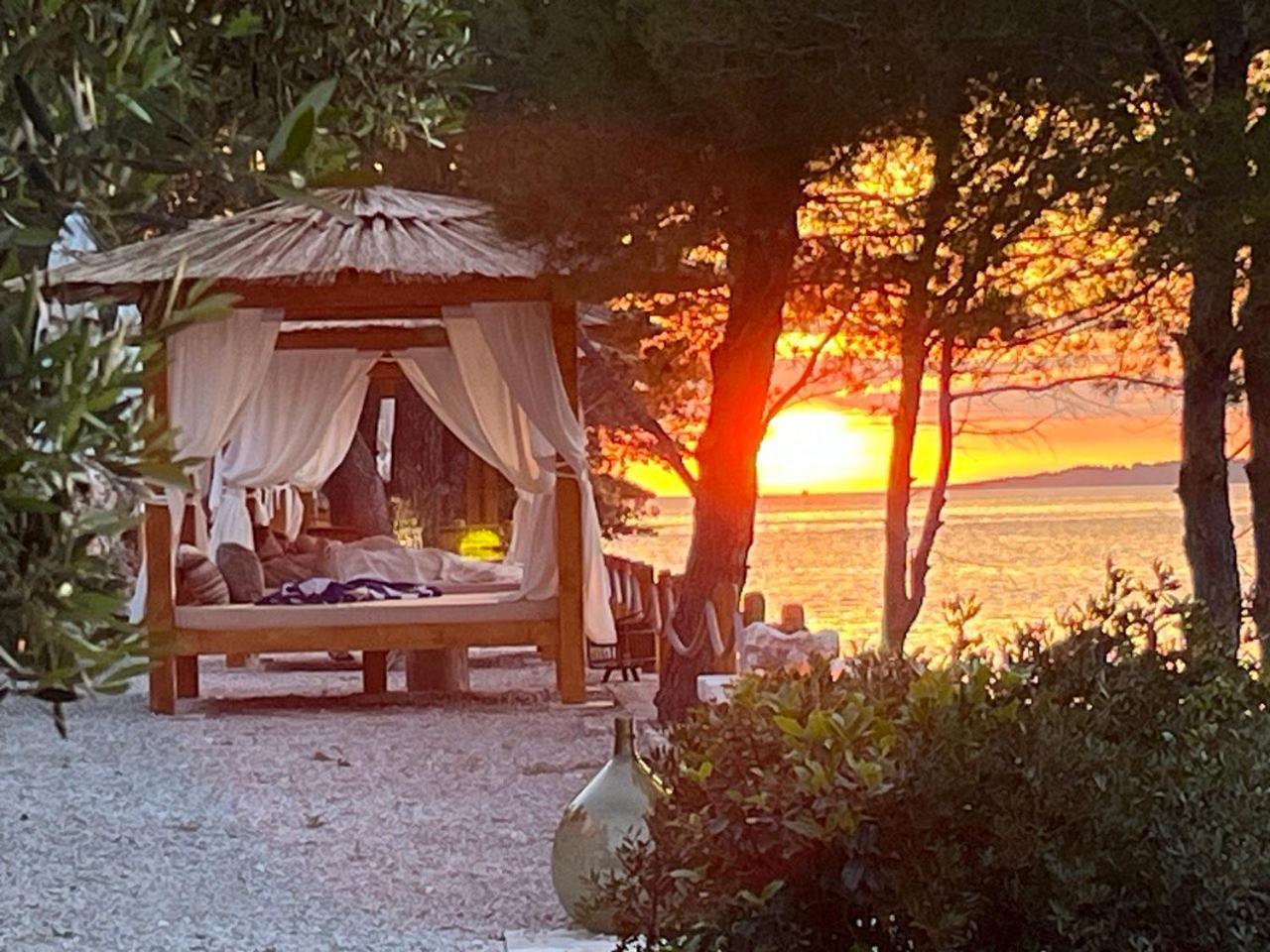 Holiday Home Sunny Side Vela Luka Ngoại thất bức ảnh