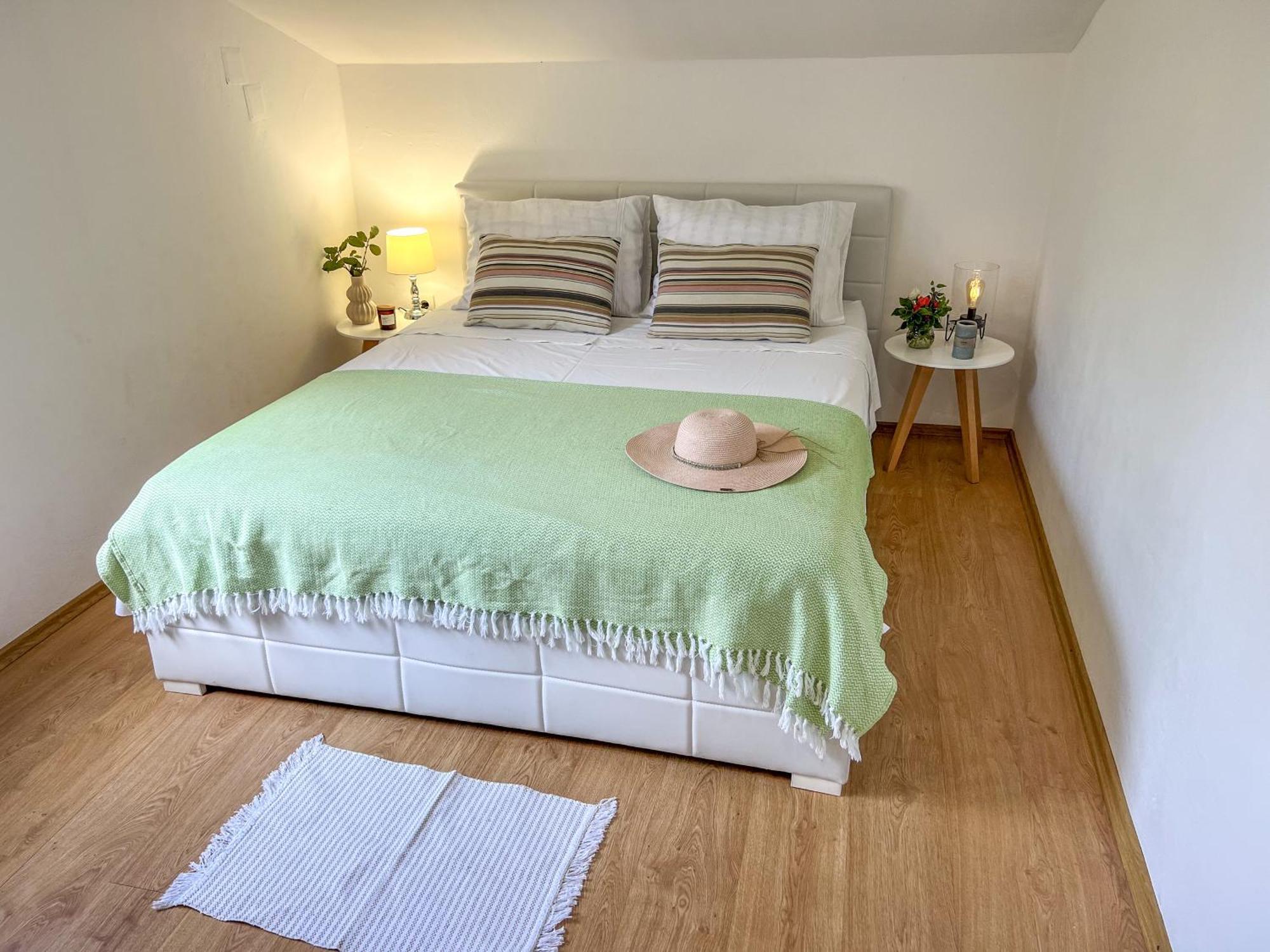 Holiday Home Sunny Side Vela Luka Ngoại thất bức ảnh